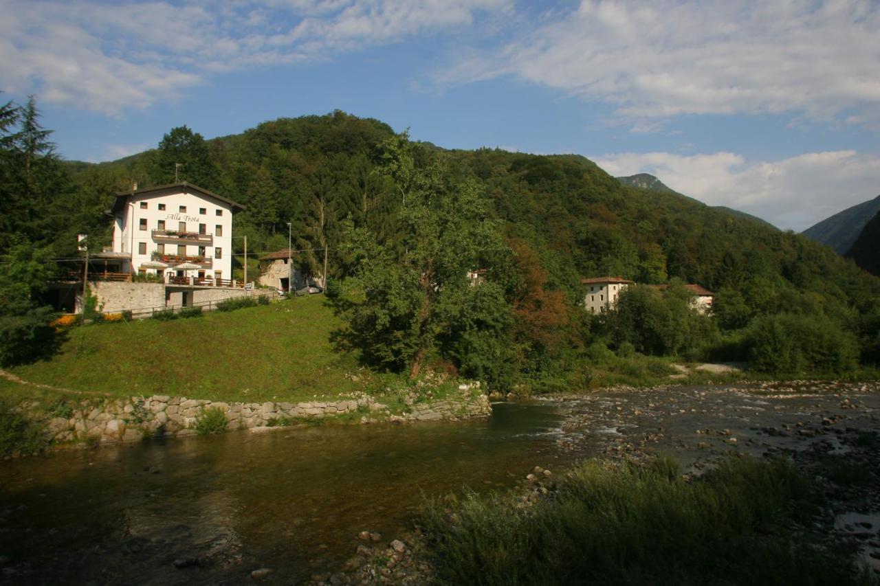 Albergo Alla Trota 풀페로 외부 사진
